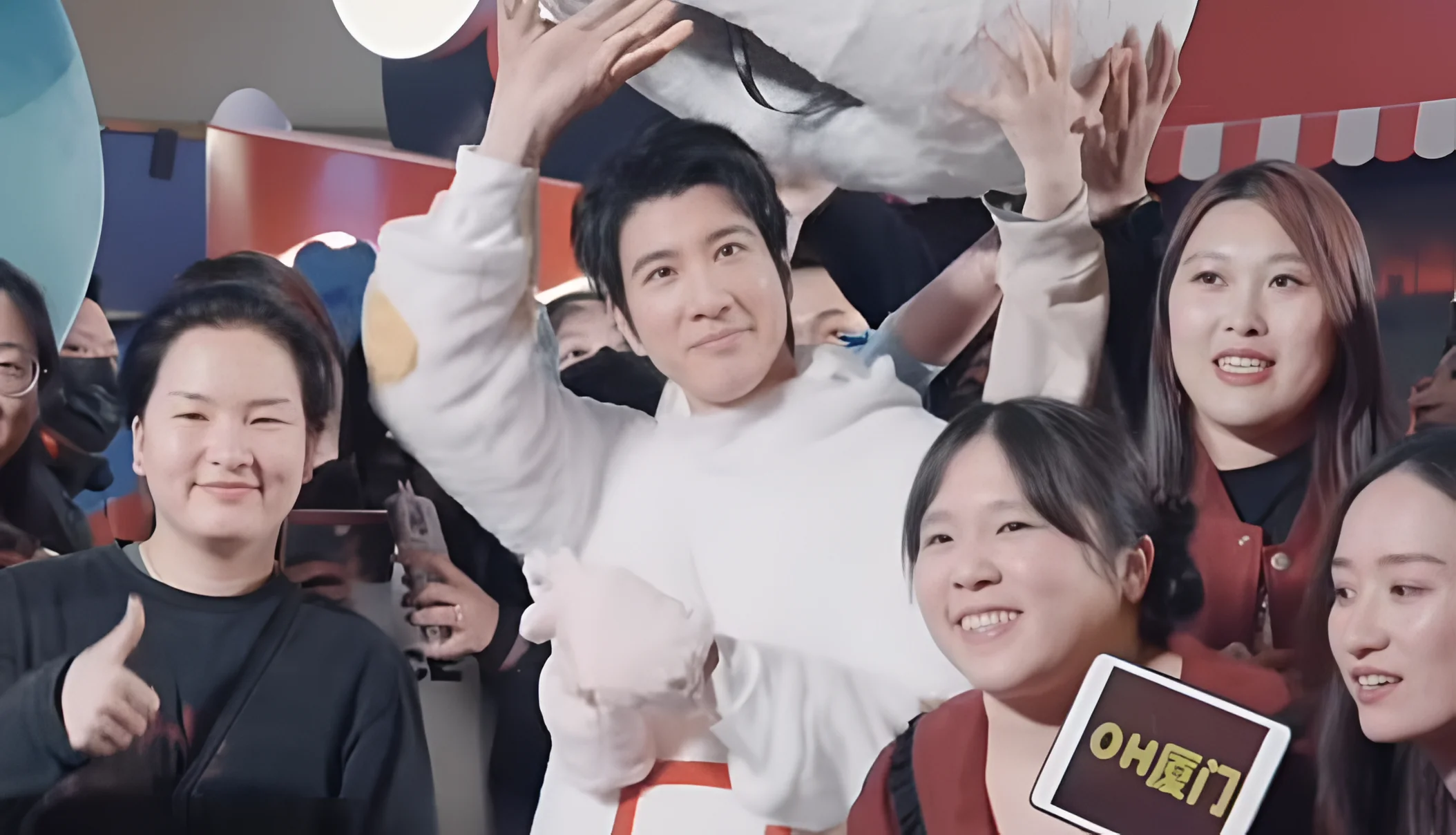 Wang Leehom Surprises Fans as Love Rival Beethoven Turns 30